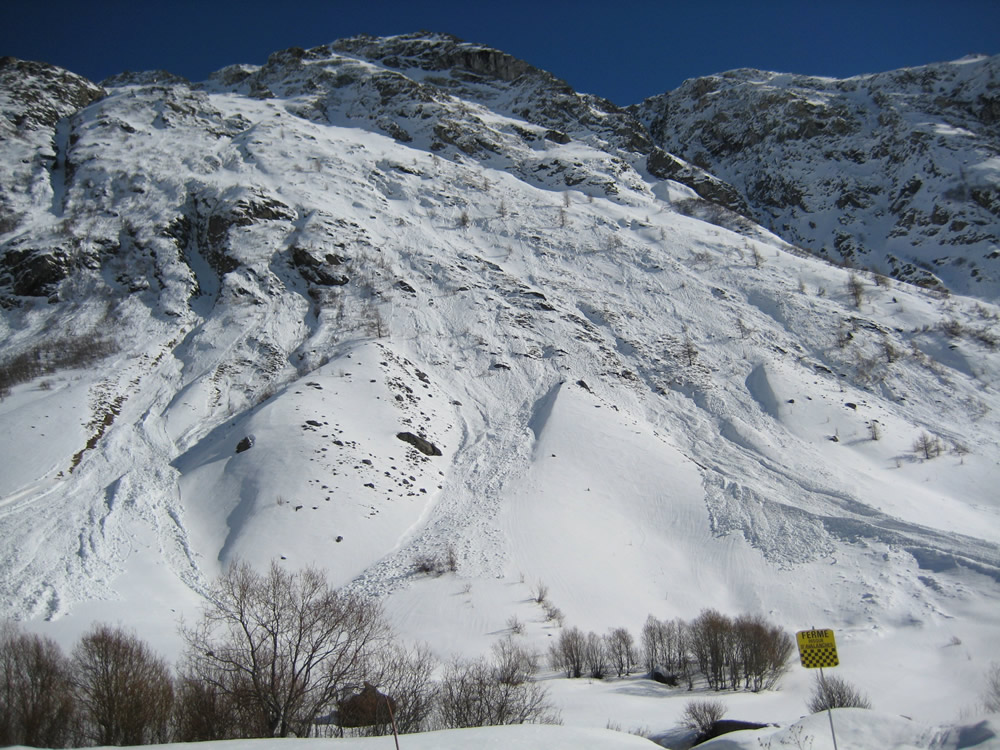 Avalanche en Haute Maurienne, mars 2008. ©SPM